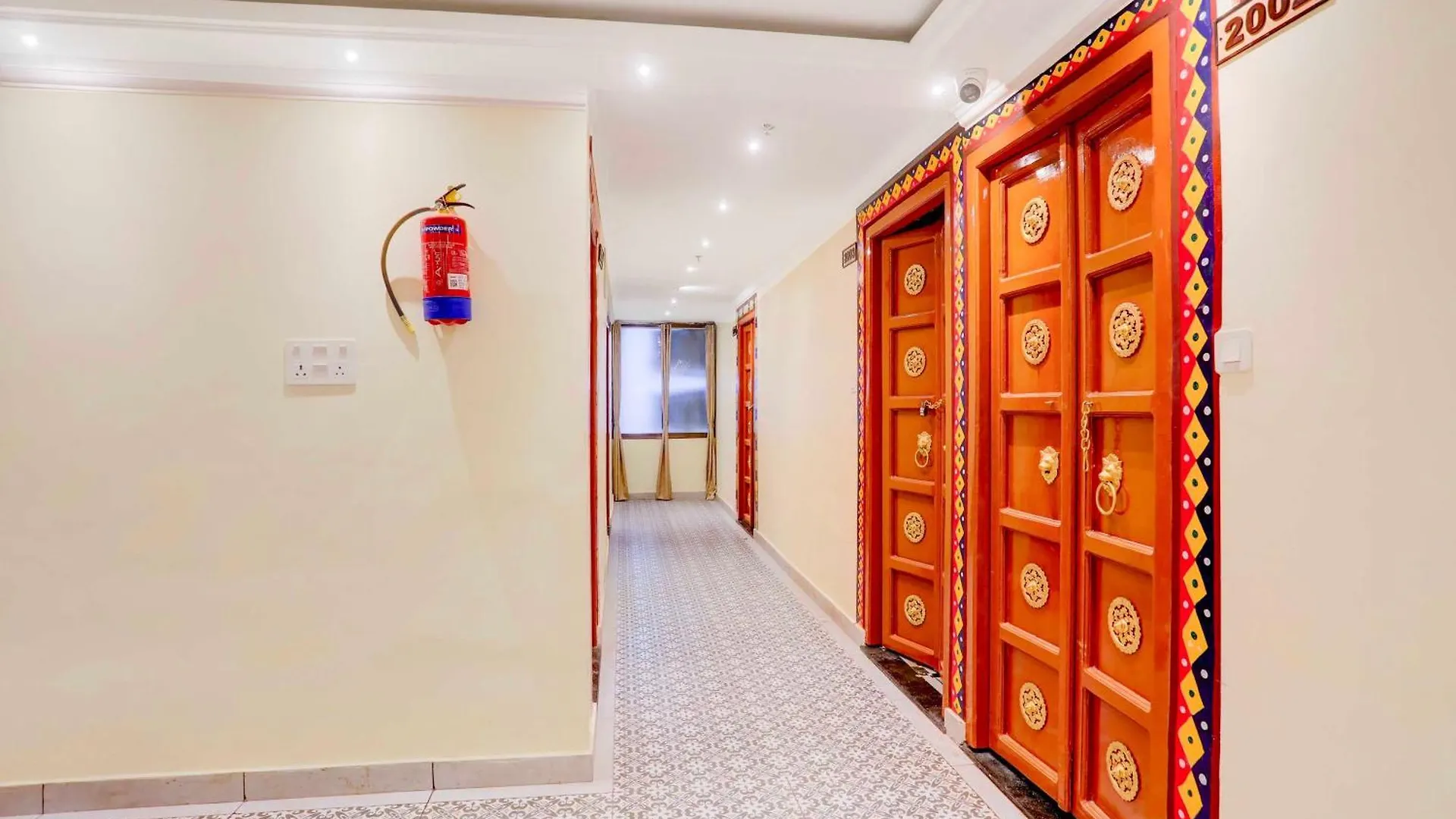 **** Hotel Townhouse Oak Heritage Varanasi Junction Indien