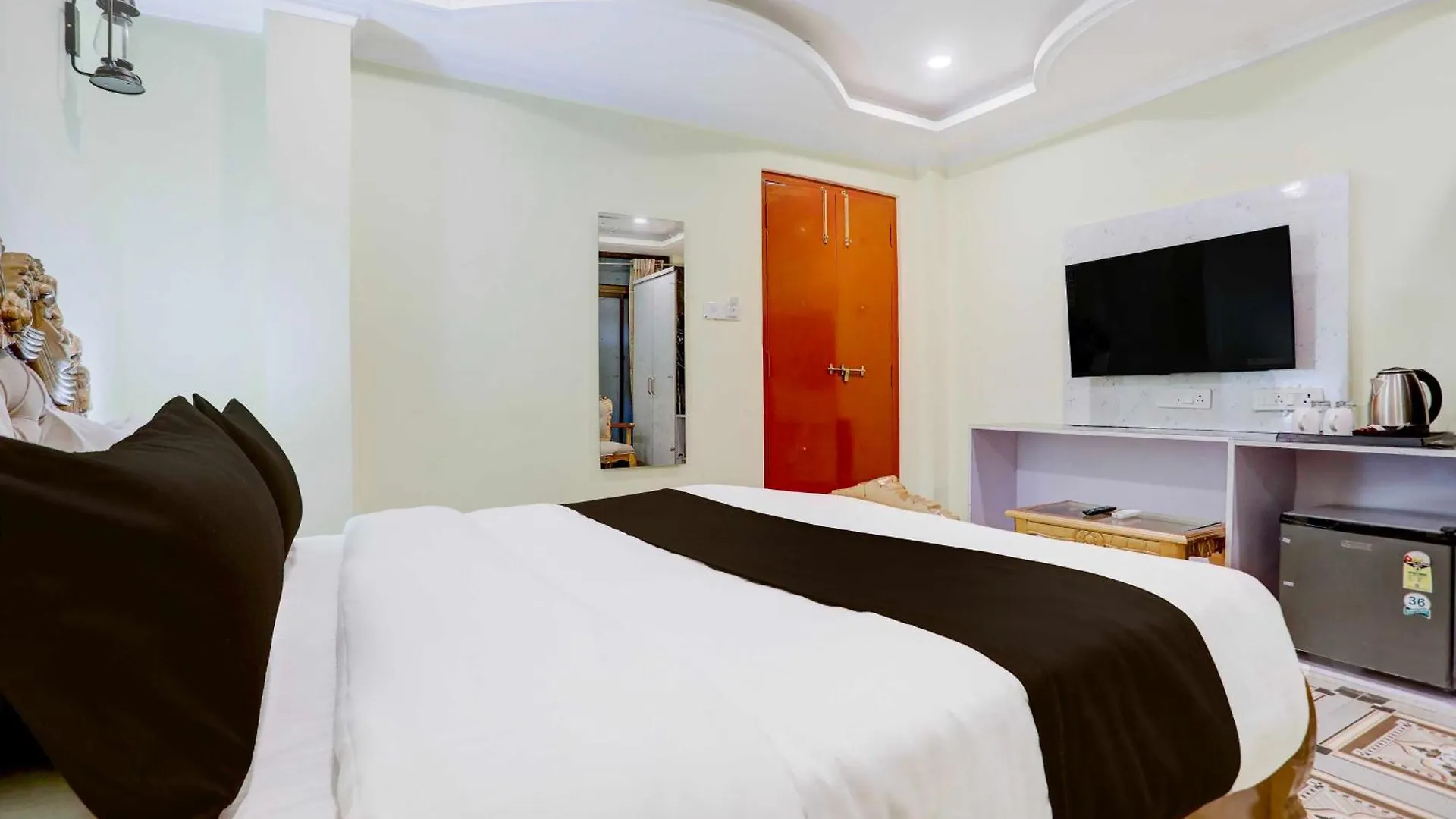 Hotel Townhouse Oak Heritage Varanasi Junction